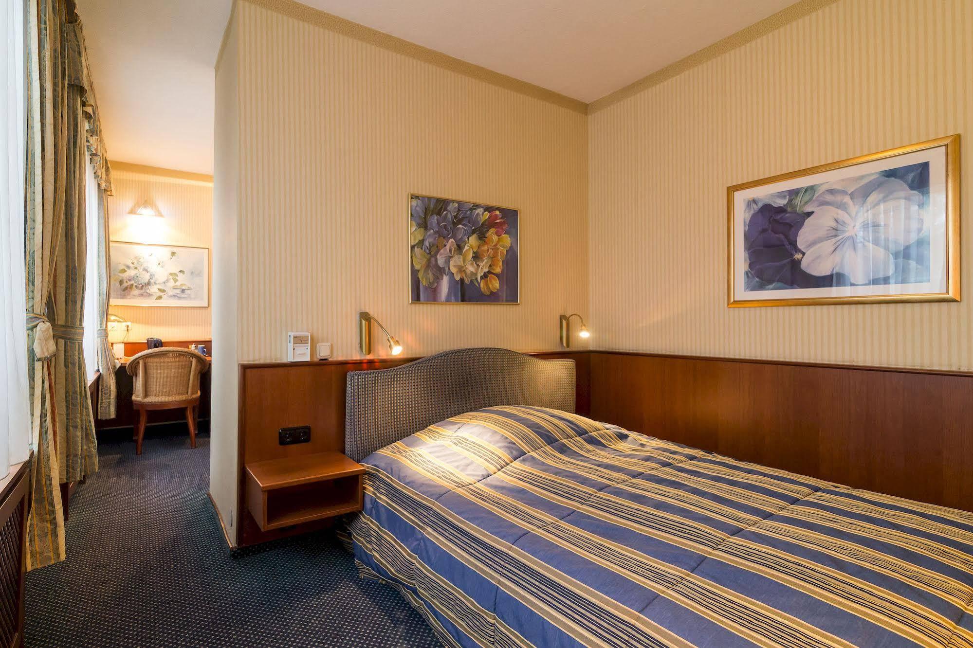 Thermen Hotel & Restaurant Bad Soden Bad Soden am Taunus Luaran gambar